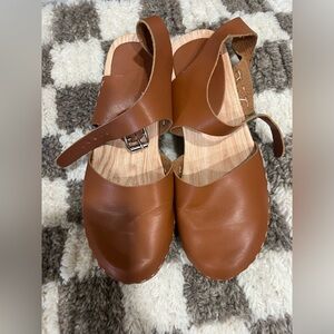 Women’s clogs